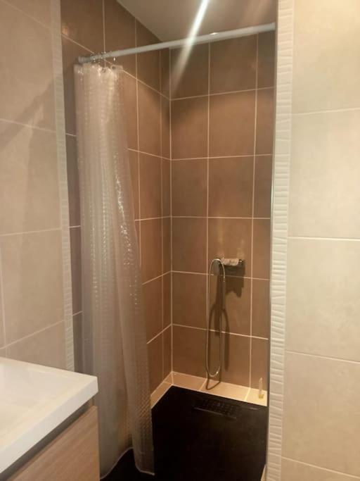 Le Clos Du Pin Thezan-les-Beziers Ngoại thất bức ảnh
